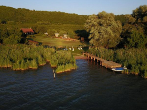 Отель Cottage Beach Vico  Капрарола